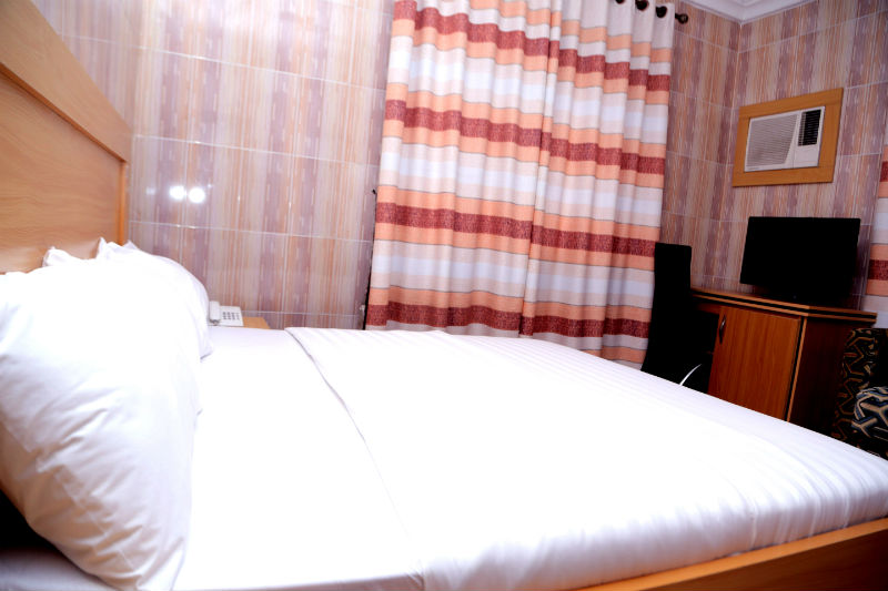 Dilida Guest Suites-Standard Deluxe Room-2